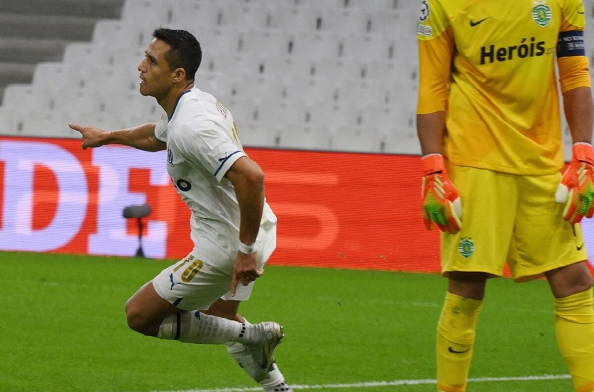 Olympique de Marsella goleó 4-1 al Sporting de Lisboa con gran actuación de Alexis Sánchez