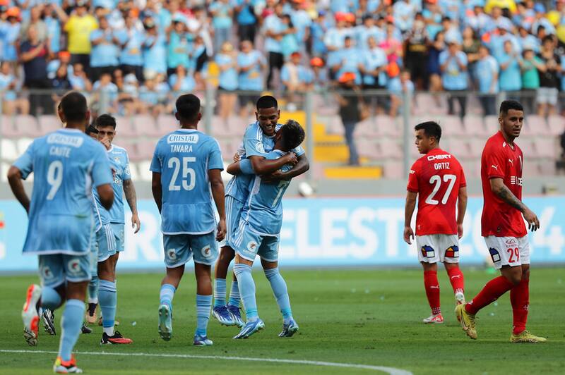 Sporting Cristal goleó este año a la UC. Foto: Aton.