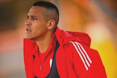 Ad portas del Sevilla-Betis, Alexis Sánchez no incluye el Colo Colo vs. la U entre los mejores clásicos que jugó