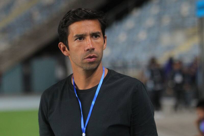 El joven entrenador dirigirá a la UC hasta diciembre de 2024.