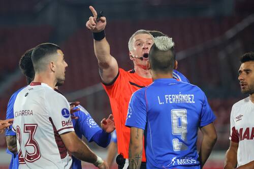 Anderson Daronco fue el encargado de dirigir el partido de ida entre ambas escuadras.