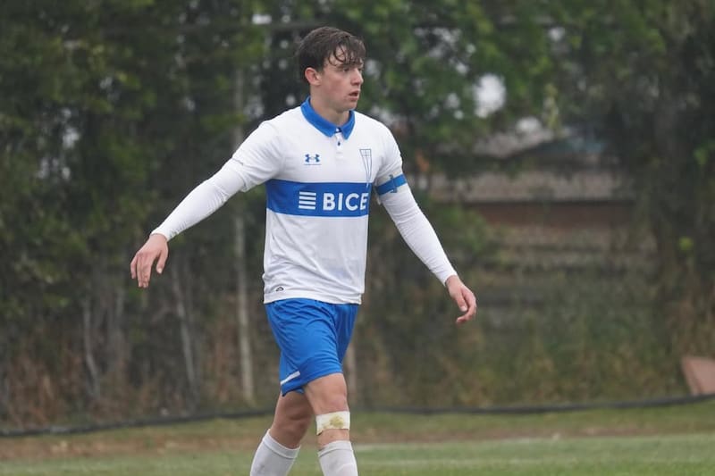 El lateral está cerca de volver a dejar la UC. Foto: Instagram Nicolás L’Huillier.