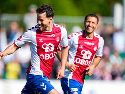 Fue goleador en 2024: delantero chileno da el salto y cambia de equipo en Europa