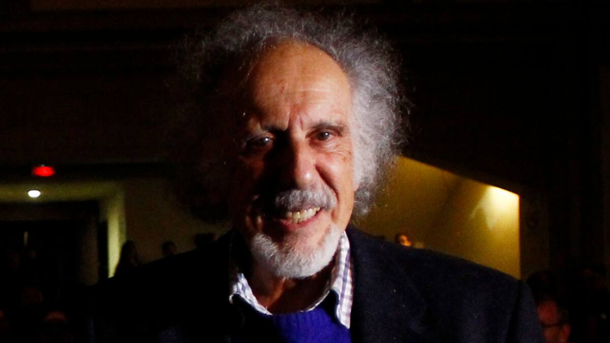 A los 88 años murió el actor y dramaturgo chileno Nissim Sharin