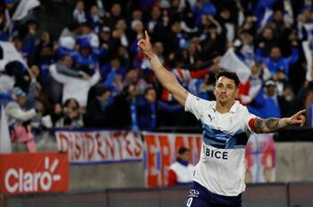 Fue goleador en la UC y pide un reemplazo para Fernando Zampedri: “No va a ser eterno”