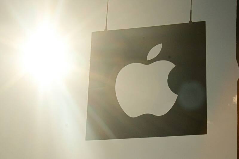 Según la demanda, estas prácticas se han realizado por al menos 15 años.