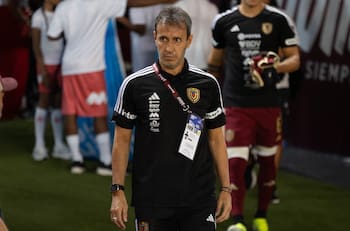 Venezuela explota ante insólita reacción de su DT tras la eliminación