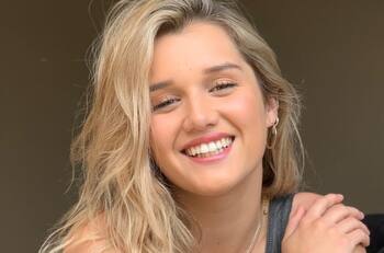 Así se ve Fernanda Finsterbusch como Josefina Bormann en "Hijos del desierto", la nueva teleserie nocturna de Mega