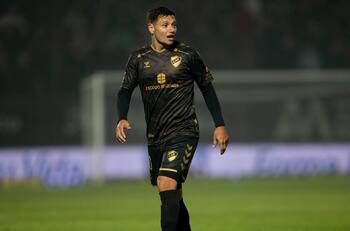 ¿Qué fue de Mauro Zárate, el crack que rechazó en dos oportunidades a La Roja de Jorge Sampaoli?