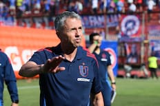 Entre el desgaste y el silencio: la trama que aleja a Gustavo Álvarez en U. de Chile