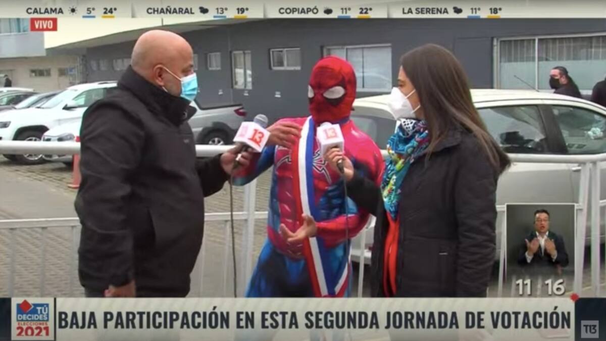 "Váyanse de aquí": El incómodo momento que vivió Canal 13 en pleno despacho con "Sensual Spiderman"
