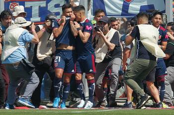 El increíble momento de fugaz figura de la U: lucha por ser el goleador y mayor asistidor en México