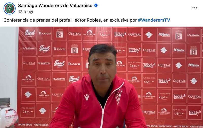 Héctor Robles en la conferencia de prensa.