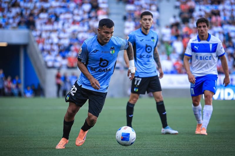 El volante en su paso por O'Higgins. Foto: @matilugo01