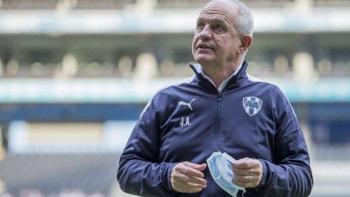 Javier Aguirre se desmarca y asegura que no son responsables de los contagios de Covid en América