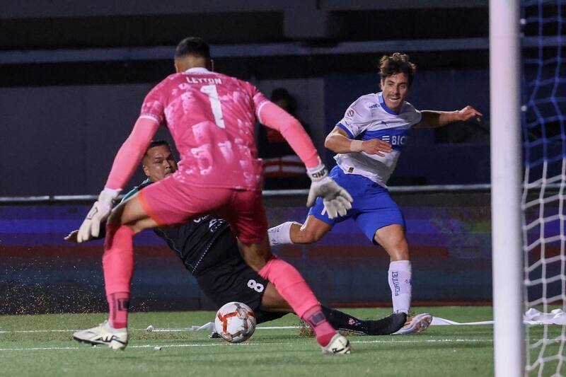, delantero de la Universidad Católica. Foto: Agencia Aton.