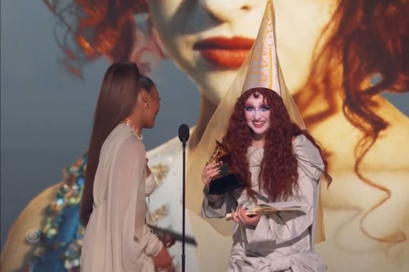 La cantante entregó un fuerte discurso contra la industria.