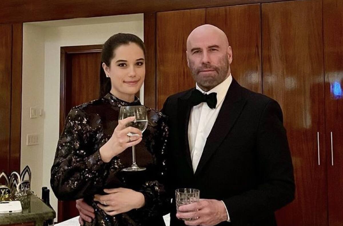 John Travolta recrea el icónico baile de “Vaselina” junto con su hija Ella