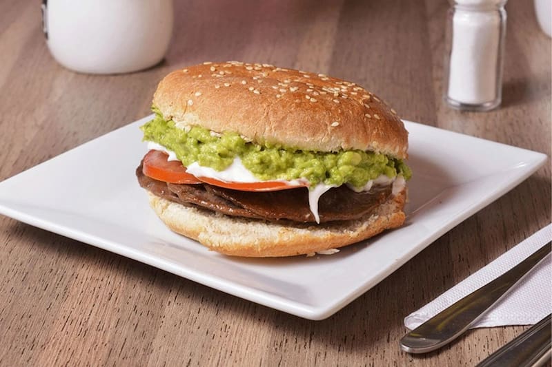 En pocos minutos puedes preparar estos bollos, que son la base de cualquier tipo de churrasco.
Créditos: Dulce Vainilla.