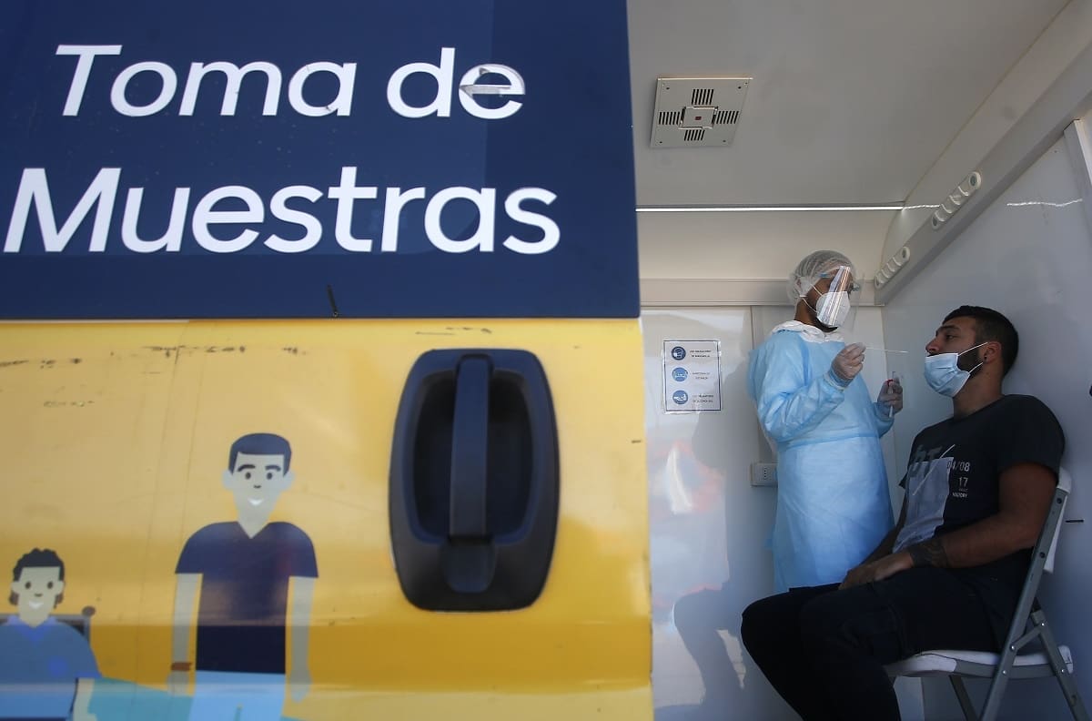 Balance Minsal: Autoridad sanitaria anuncia una nueva baja de casos por Covid-19 y de la positividad nacional