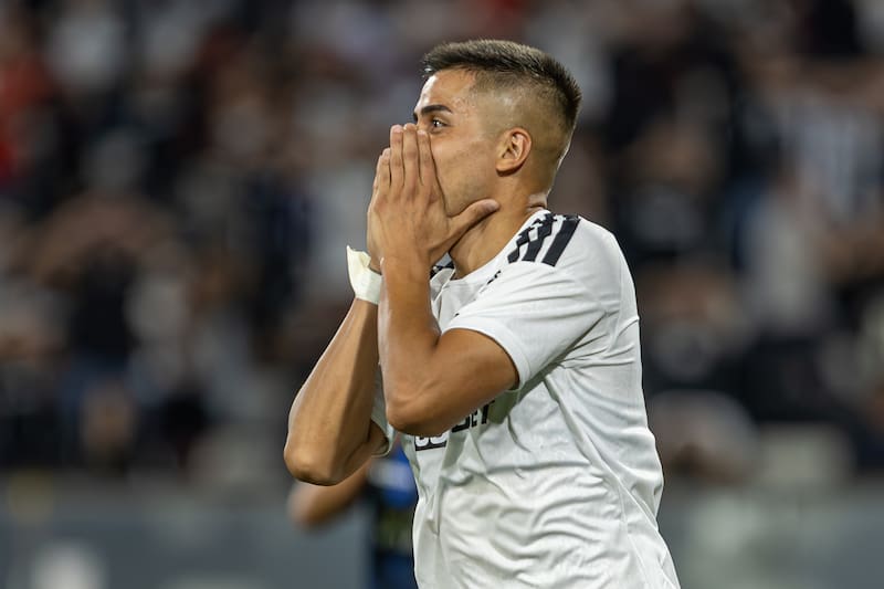 El volante no tardó en hacerse un espacio en Colo Colo. Foto: Felipe Escobedo/En Cancha