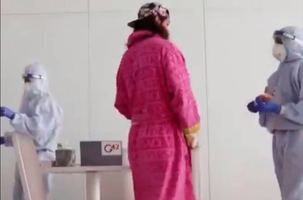 Y le pidieron foto: Masvidal sorprendió con extravagante look en testeo previo al UFC 251