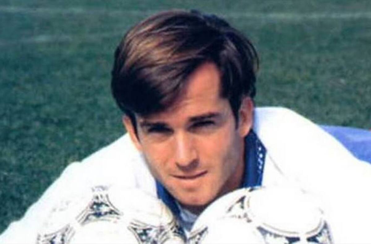 #La14EsDelMumo: Hinchas de la UC piden retirar camiseta de Raimundo Tupper