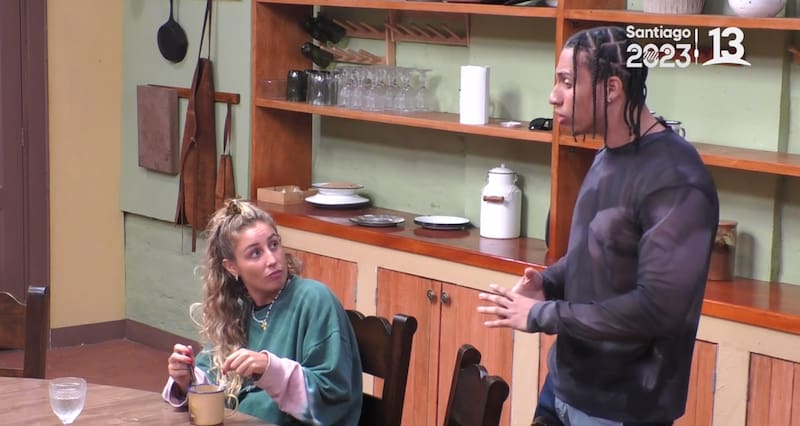 La seria conversación de Daniela y Uriel en "Tierra Brava".