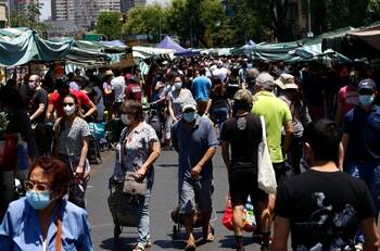 A un año del primer caso de COVID-19 en Chile, estos son los hitos que han marcado la pandemia