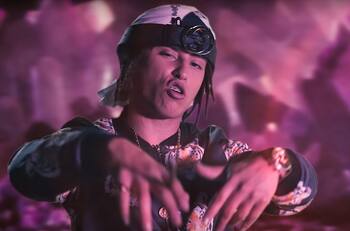 Pablo Chill-E detenido por infringir toque de queda... "iba a buscar a unas amigas"