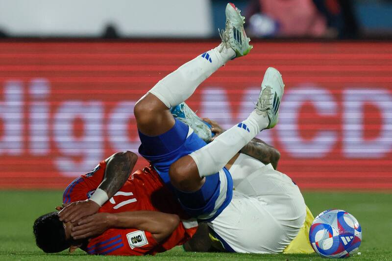 Esteban Pavez será liberado de la concentración tras presentar una neumonía.