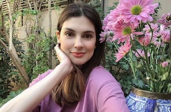 La reina del espectáculo: Este es el look de Paloma Moreno como Margot Le Blanche en "Hijos del desierto"