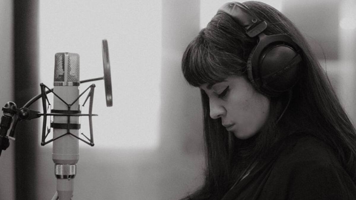 Mon Laferte anuncia fecha de lanzamiento para nuevo single: "Se me va a quemar el corazón"