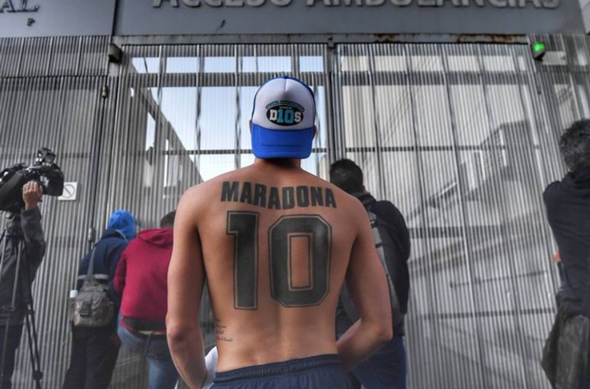 ¡Increíble! Médico de Maradona dijo que está con "muchas ganas de irse" del hospital