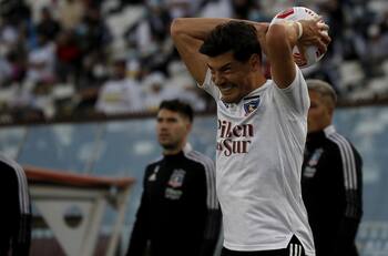 Colo Colo buscará reforzar una nueva posición en el campo tras la salida de Miiko Albornoz