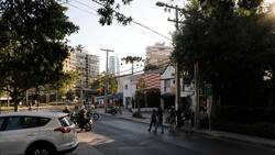 "Plan Frontera": Candidato a alcalde en Vitacura propone levantar muro en la comuna