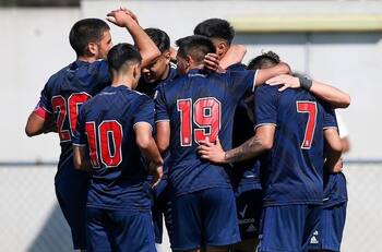 Valencia se juega todo: las dos joyitas de la U que podrían ser titulares vs Everton