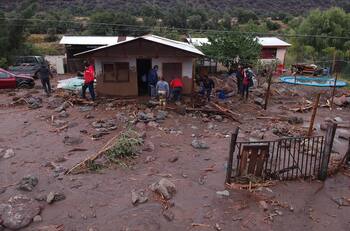 Hallan cuerpos de matrimonio desparecido tras aluvión: menor de 17 años sigue siendo buscada