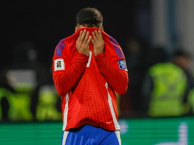 No hay vuelta atrás: Chile pierde ante Argentina y queda colgando en las Eliminatorias