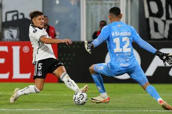 VIDEO | El gol de Leo Gil que abrió la cuenta a favor de Colo Colo ante Sportivo Trinidense