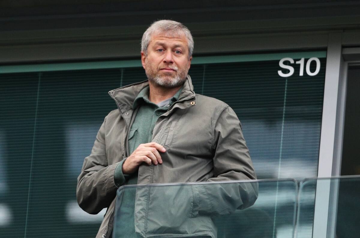 Luego de ceder la administración, ahora Roman Abramovich busca vender el Chelsea