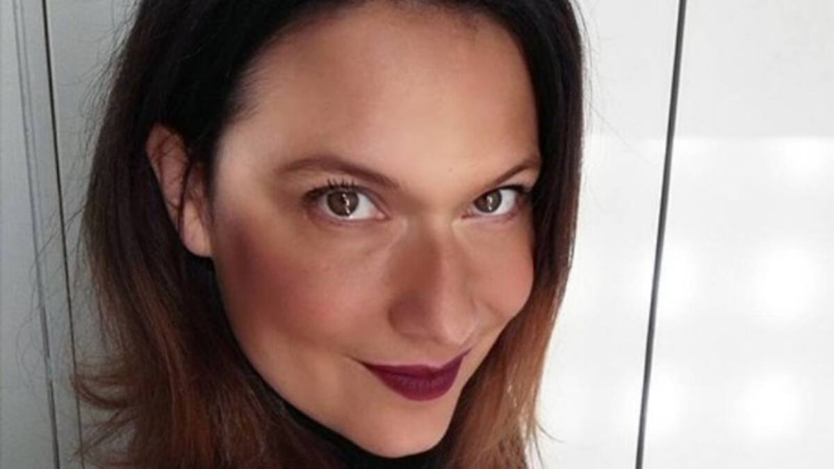 "Mis mejores compañeros": Catherine Mazoyer comparte tiernas fotografías juntos a sus hijos, quienes la acompañaron a trabajar