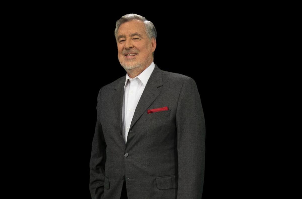 Alejandro Guillier se desmarca de su rol político como nuevo animador de “Mentiras Verdaderas”: “Es sentirse como Obi-Wan Kenobi"