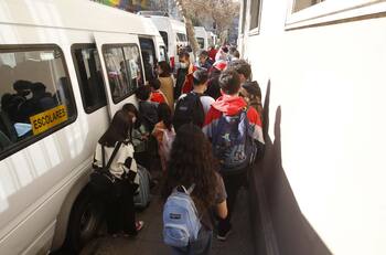 Retorno a clases: Este lunes vuelven a clases los estudiantes de manera 100% presencial tras vacaciones de invierno