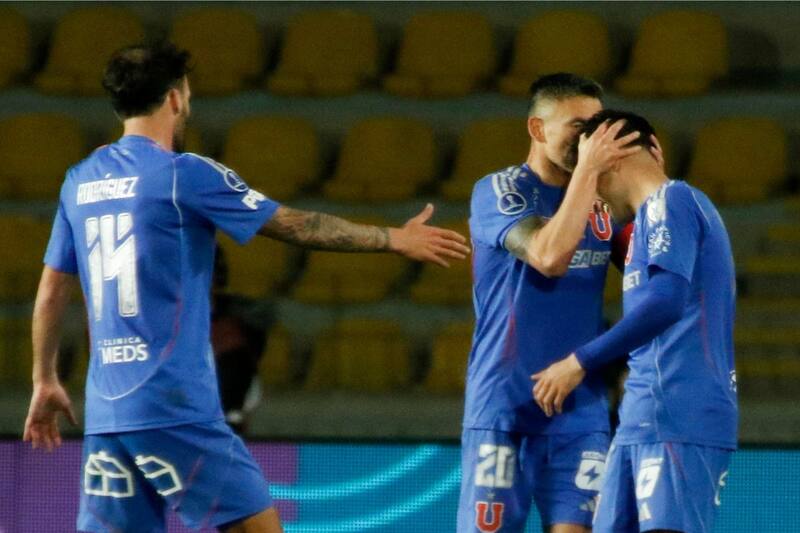 La U derrotó por 2-1 a Alianza Lima y avanzó a las semifinales de la Copa Sudamericana. Foto: EFE.