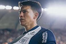 VIDEO | Hincha de la U insulta a jugador de Alianza Lima en plena entrevista y así reacciona