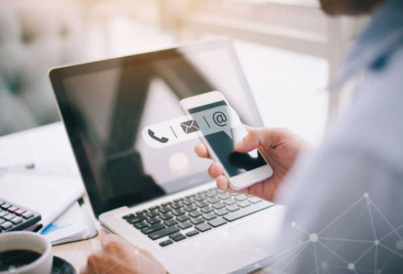 Las llamadas, mensajes y correos molestos son algo que se repite cada vez más. Foto: Pexels.