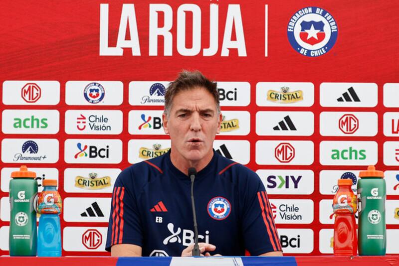 Eduardo Berizzo en conferencia de prensa Aton (Photosport)