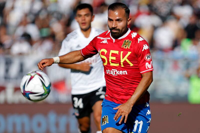 El talentoso volante vistió la camiseta de Unión Española antes de partir a Brasil. (Foto: Agencia Aton)