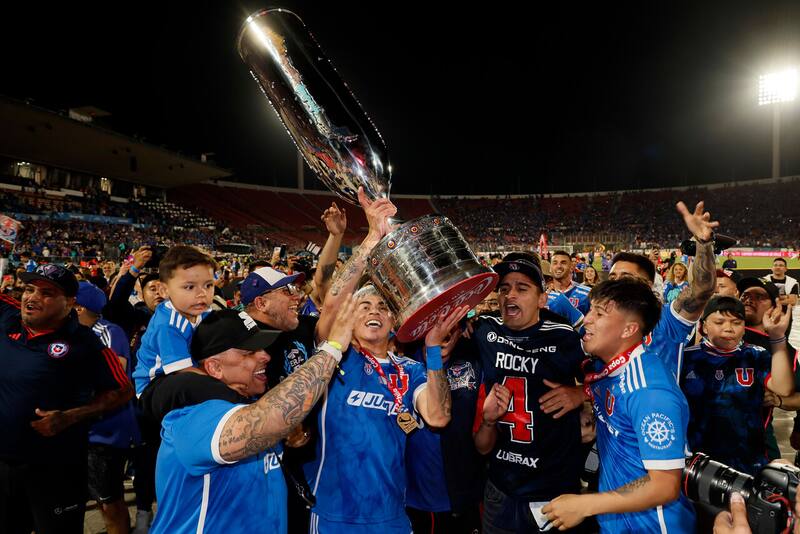 El lateral no olvida a la U pese a que ya no es jugador del club. Foto: Aton.